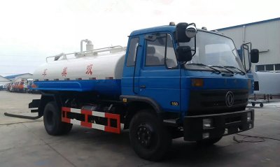 东风145吸粪车☆玉柴